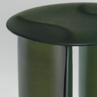 <a href="https://www.galeriegosserez.com/artistes/cober-lukas.html">Lukas Cober</a> - New Wave - Guéridon (Vert Volan)